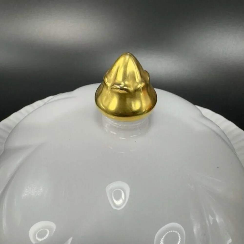 Shelley Bone China Covered Butter Dish England White With Gold Accents‎ Vintage